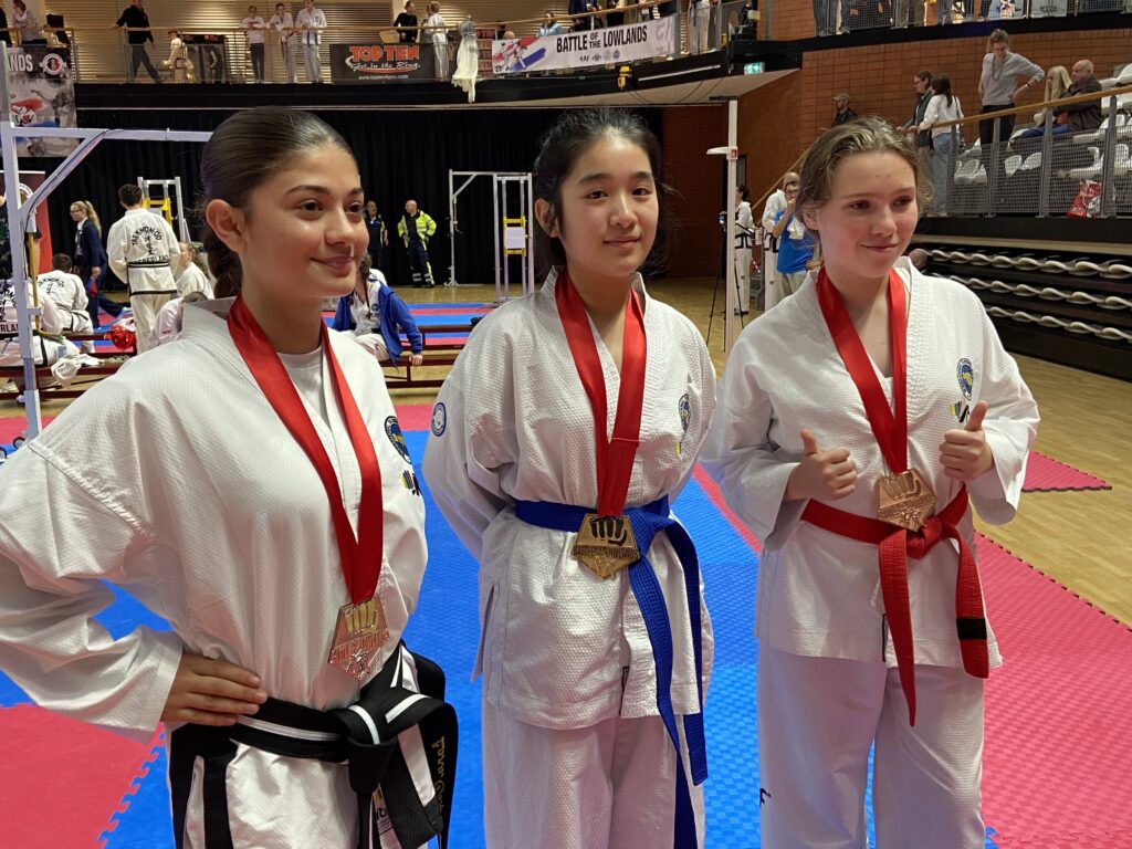 Mailinh 1ste Springen | Taekwon-Do Nieuwegein